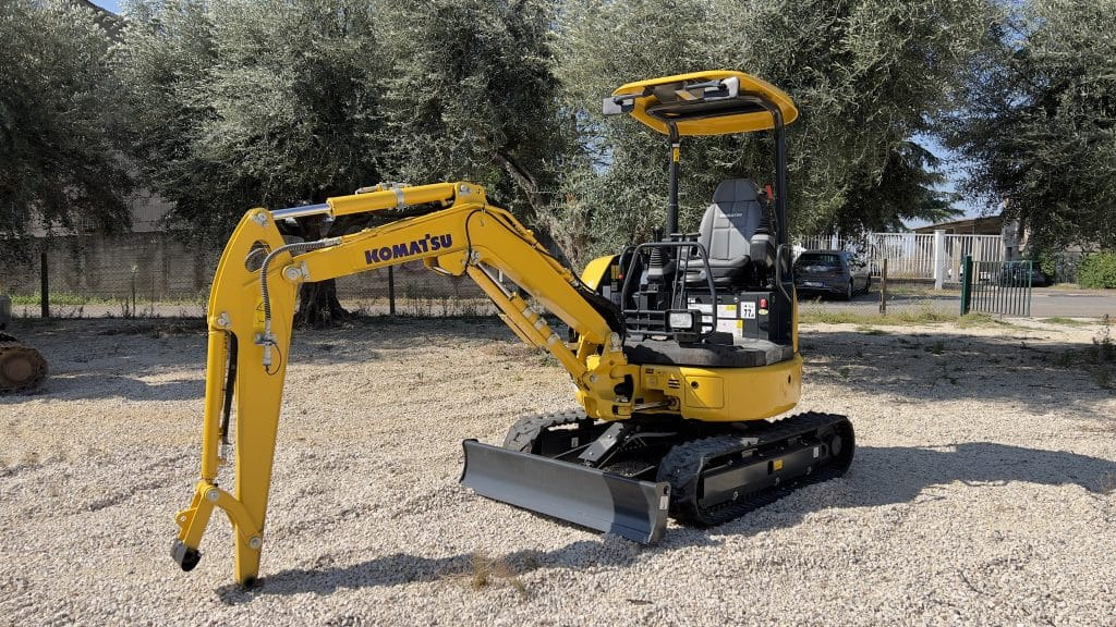 Komatsu PC24MR-5 (tettuccio) - Mini excavator: picture 1 Komatsu PC24MR-5 (tettuccio) - Mini excavator: picture 1
