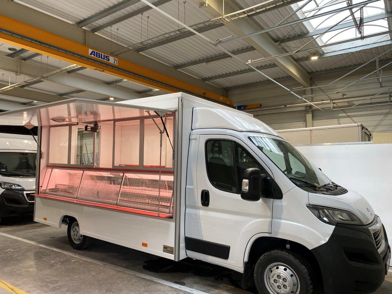 New Vending truck for transportation of food BCC POLSKA - FOOD TRUCK - MOBILNY SKLEP MIĘSNY PEUGEOT BOXER: picture 9