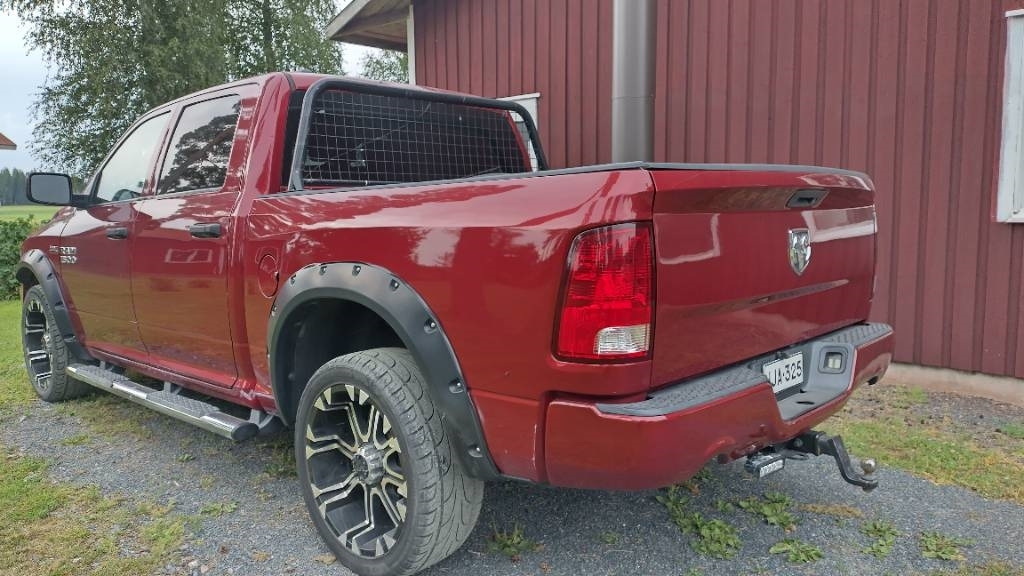 Dodge RAM 1500 5,7 hemi - Pickup truck: picture 4 Dodge RAM 1500 5,7 hemi - Pickup truck: picture 4