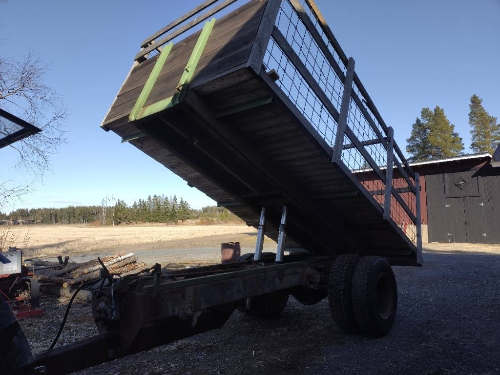 Klapikärry Kippivaunu - Farm tipping trailer/ Dumper: picture 3 Klapikärry Kippivaunu - Farm tipping trailer/ Dumper: picture 3