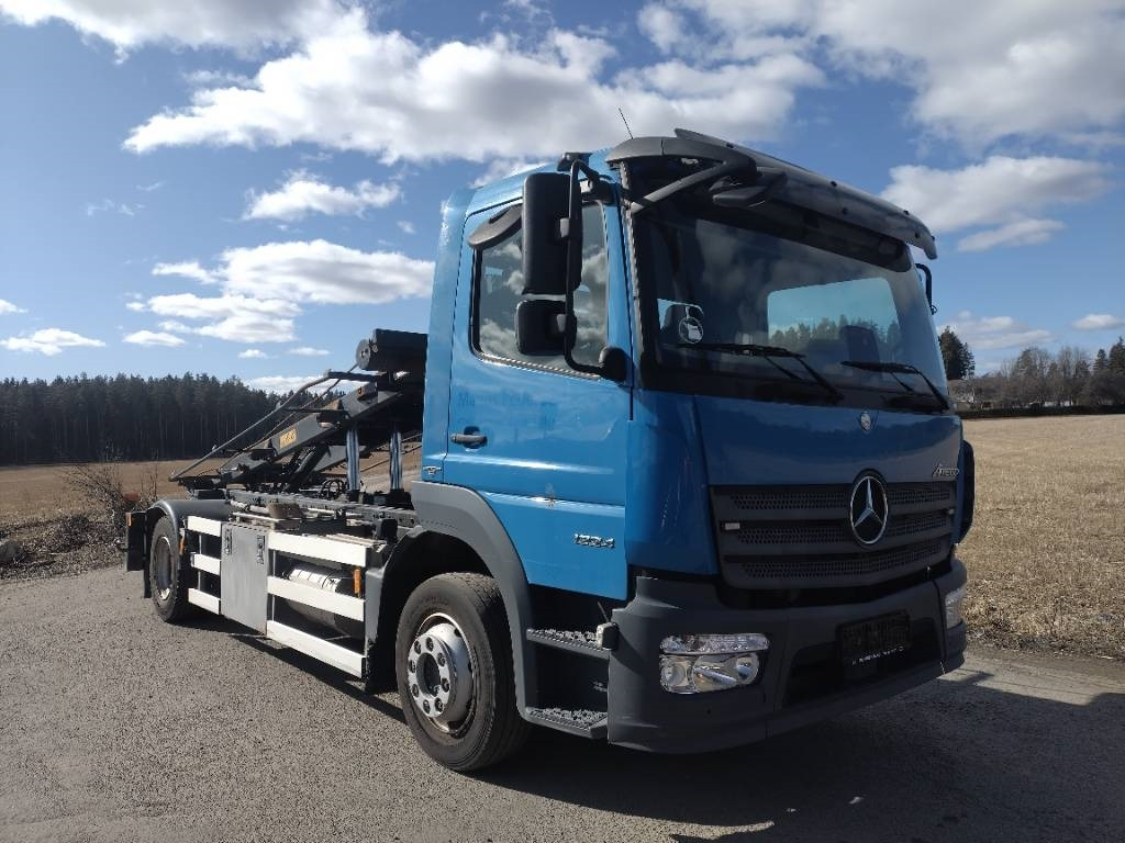 Mercedes-Benz Atego 1224 multilift vaijerilaite,euro6, 250tkm - Skip loader truck: picture 3 Mercedes-Benz Atego 1224 multilift vaijerilaite,euro6, 250tkm - Skip loader truck: picture 3