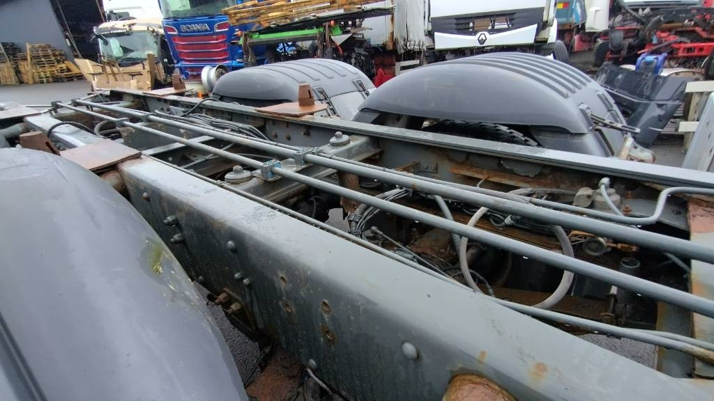 Scania R164 480 rautajouset,av4100mm , ADR. HIENO!! - Cab chassis truck: picture 4 Scania R164 480 rautajouset,av4100mm , ADR. HIENO!! - Cab chassis truck: picture 4