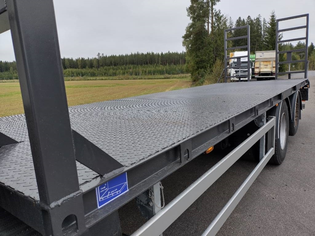 Scania R560 6x2 täysilmaj.uusi koneenkuljetusritilä - Dropside/ Flatbed truck: picture 3 Scania R560 6x2 täysilmaj.uusi koneenkuljetusritilä - Dropside/ Flatbed truck: picture 3