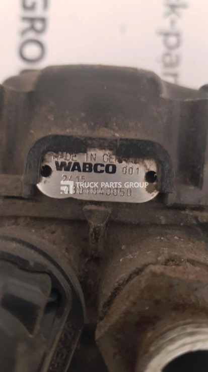 IVECO IVECO STRALIS HI-WAY EURO6 emission rear axle air brake modulator valve 4801040050, 41211413, 1528603, 352734, 4057795387874, 4801040060, 41211414 - ECU for Truck: picture 3 IVECO IVECO STRALIS HI-WAY EURO6 emission rear axle air brake modulator valve 4801040050, 41211413, 1528603, 352734, 4057795387874, 4801040060, 41211414 - ECU for Truck: picture 3