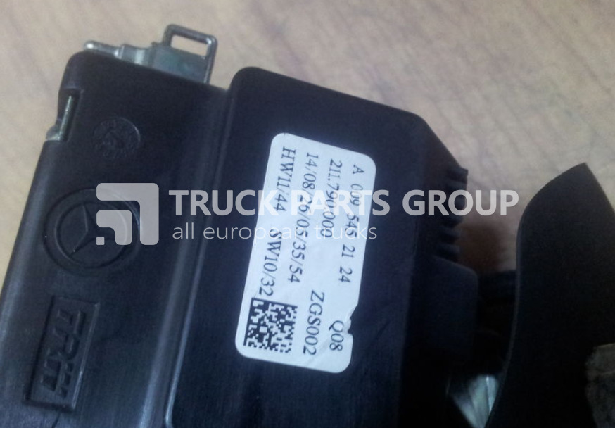 MERCEDES-BENZ Actros MP4 EURO5, EURO6 steering column switch, 0095452124 dashboard - Steering column switch for Truck: picture 3 MERCEDES-BENZ Actros MP4 EURO5, EURO6 steering column switch, 0095452124 dashboard - Steering column switch for Truck: picture 3