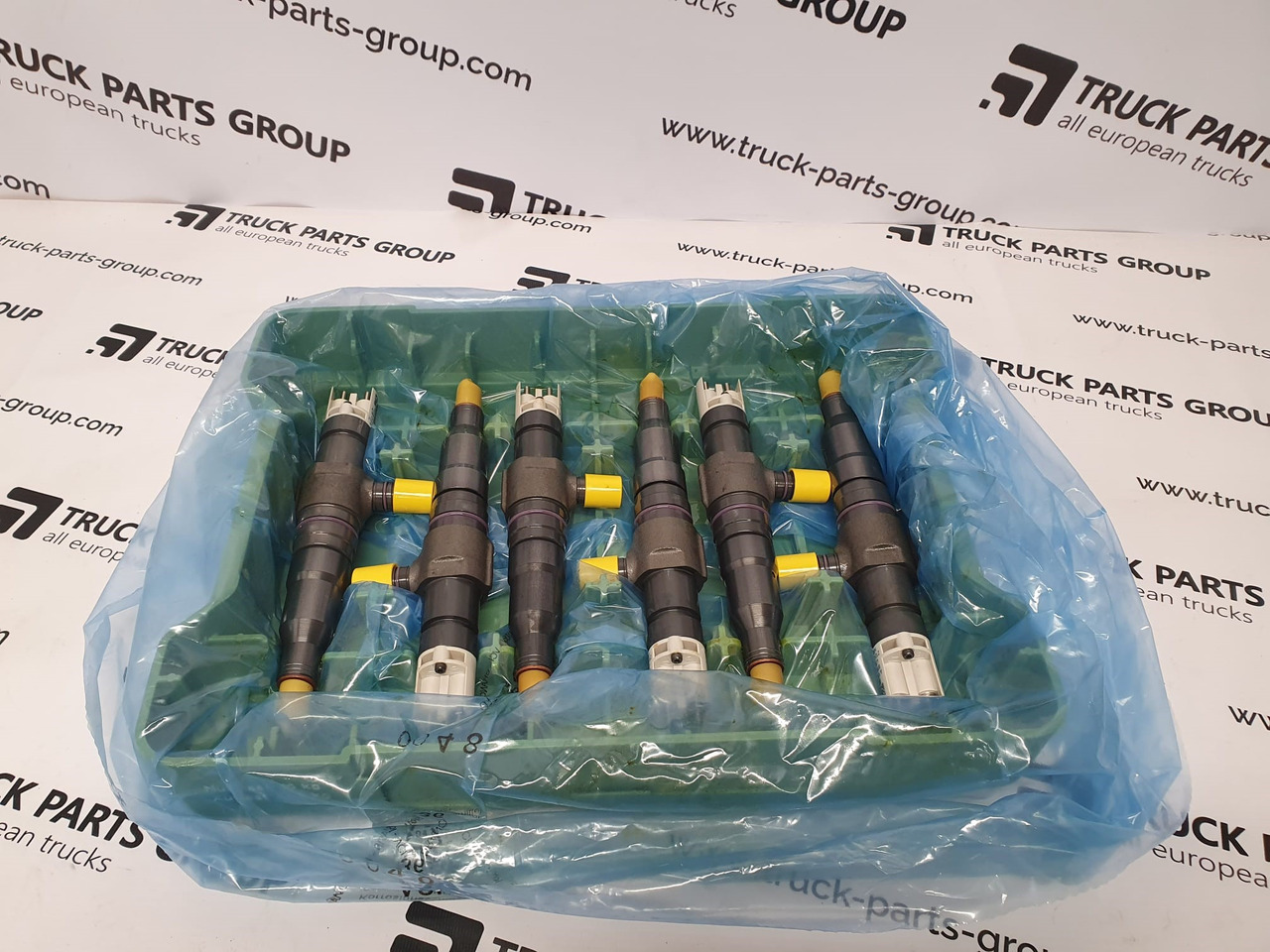 Mercedes Benz Atego OM936LA euro6 injector new or remanufactured 9360701787, 9360702187, 9361787, 9362187, OM936LA, 6 cylinder engine, OM934LA, 4 cylinder engine, BEBJ1C01001, BEBJ1C01002, 9360702187 - Injector for Truck: picture 1 Mercedes Benz Atego OM936LA euro6 injector new or remanufactured 9360701787, 9360702187, 9361787, 9362187, OM936LA, 6 cylinder engine, OM934LA, 4 cylinder engine, BEBJ1C01001, BEBJ1C01002, 9360702187 - Injector for Truck: picture 1