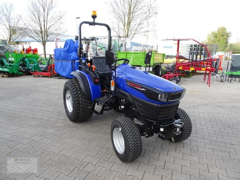 Farmtrac Farmtrac 26 Rasenbereifung Traktor Schlepper 26PS Mitsubishi NEU - Compact tractor: picture 1 Farmtrac Farmtrac 26 Rasenbereifung Traktor Schlepper 26PS Mitsubishi NEU - Compact tractor: picture 1