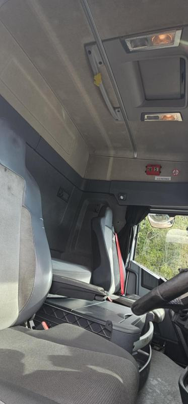 Renault T460 - Tractor unit: picture 4 Renault T460 - Tractor unit: picture 4