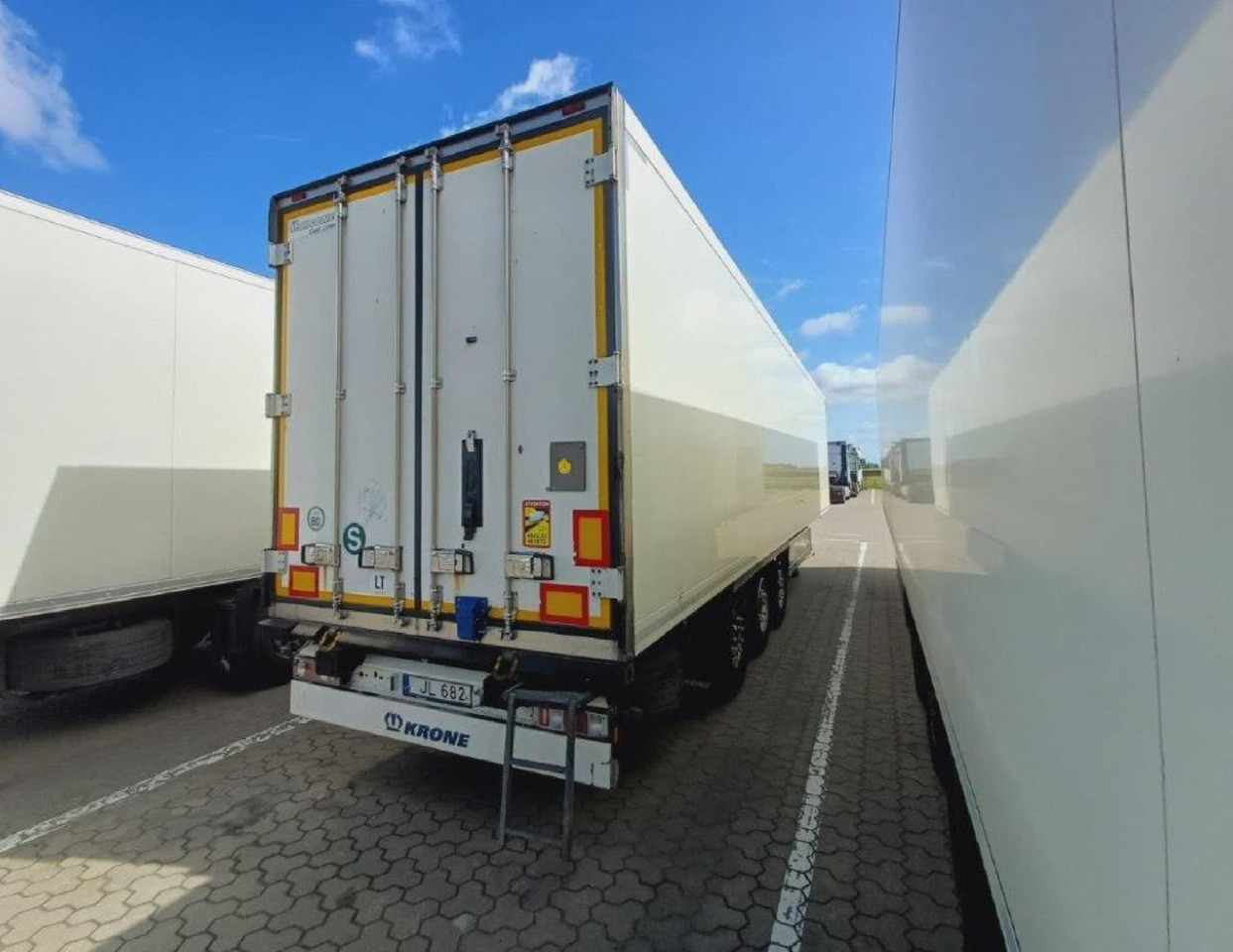 2018 Krone SDR Double Deck Cool Liner FP45 ThermoKing SLXi 300 Lifting Axle - Refrigerator semi-trailer: picture 4 2018 Krone SDR Double Deck Cool Liner FP45 ThermoKing SLXi 300 Lifting Axle - Refrigerator semi-trailer: picture 4