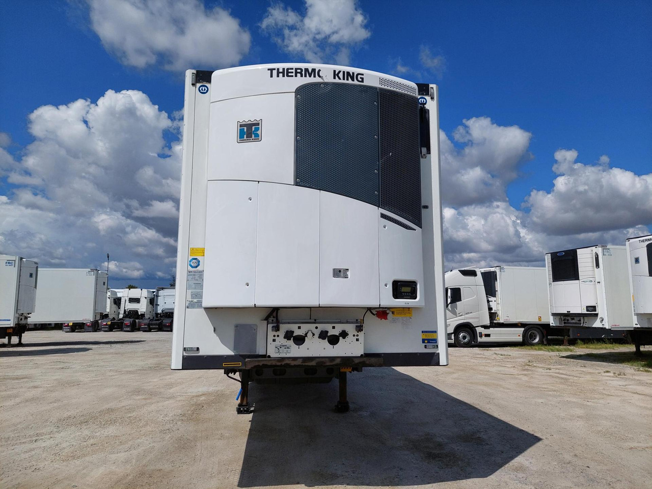 2018 Krone SDR Double Deck Cool Liner FP60 ThermoKing SLXi 300 Lifting Axle - Refrigerator semi-trailer: picture 2 2018 Krone SDR Double Deck Cool Liner FP60 ThermoKing SLXi 300 Lifting Axle - Refrigerator semi-trailer: picture 2