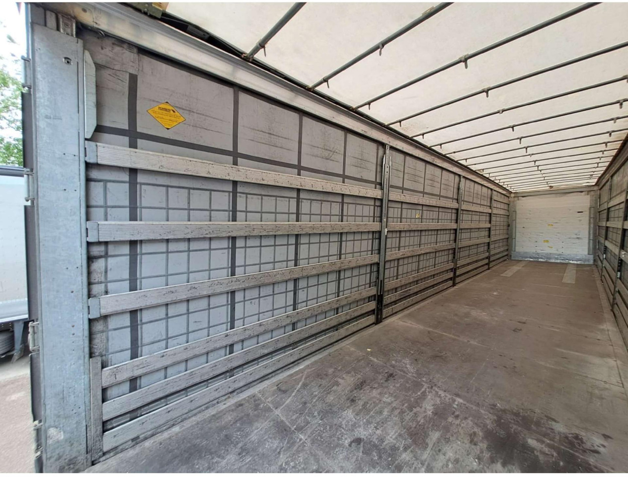 2019 Schmitz Cargobull SCS24/L Varios - Curtainsider semi-trailer: picture 4 2019 Schmitz Cargobull SCS24/L Varios - Curtainsider semi-trailer: picture 4