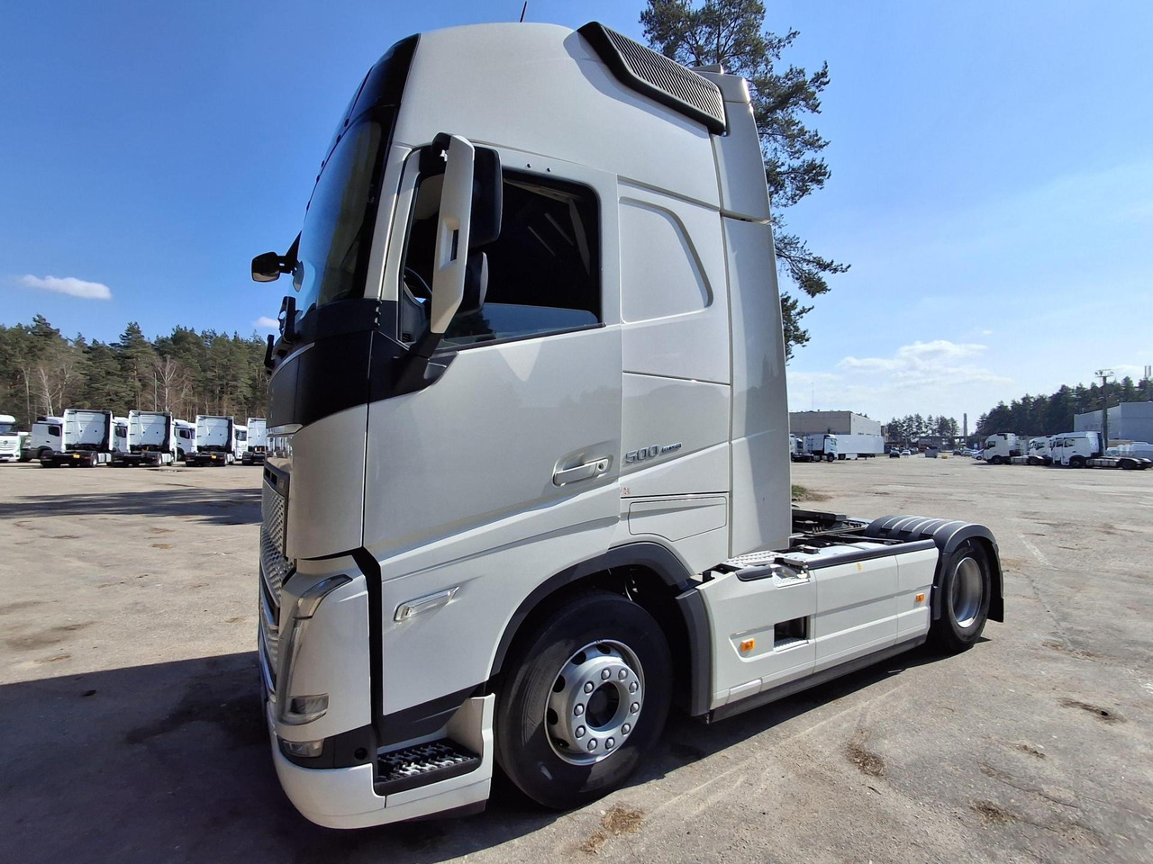 2022/2023 Volvo FH 500 Globetrotter XL - Tractor unit: picture 1 2022/2023 Volvo FH 500 Globetrotter XL - Tractor unit: picture 1