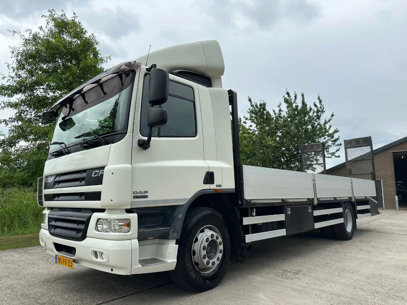 DAF CF 75.250 / NL TRUCK / EURO 5 / 4X2 / HYDRAULIC RAMPS / FULL AIR - Autotransporter truck: picture 1 DAF CF 75.250 / NL TRUCK / EURO 5 / 4X2 / HYDRAULIC RAMPS / FULL AIR - Autotransporter truck: picture 1