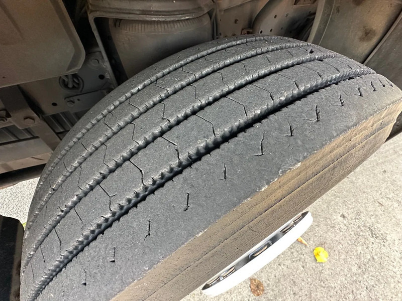 Crane truck MAN 19.272 F90 / NL TRUCK / 4X2 / EURO1 / ATLAS AK140.1-6,2/1 / MANUAL / FIRST OWNER: picture 6 Crane truck MAN 19.272 F90 / NL TRUCK / 4X2 / EURO1 / ATLAS AK140.1-6,2/1 / MANUAL / FIRST OWNER: picture 6