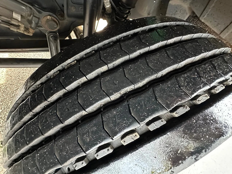 Mercedes-Benz Atego 1018 / NL TRUCK / LOW KM / AIRCO / EURO 6 / BOX+LIFT+SIDE DOOR / 10T / AUTOMATIC - Box truck: picture 5 Mercedes-Benz Atego 1018 / NL TRUCK / LOW KM / AIRCO / EURO 6 / BOX+LIFT+SIDE DOOR / 10T / AUTOMATIC - Box truck: picture 5