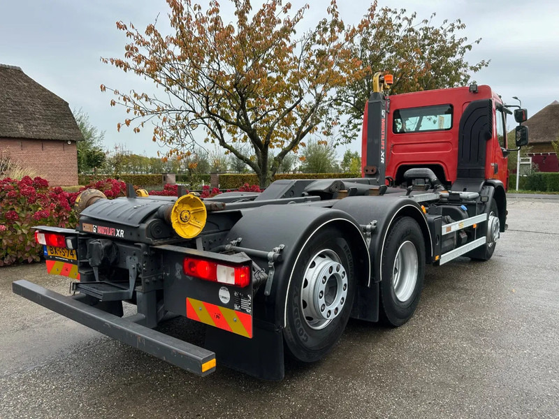 Hook lift truck Volvo FE 320 / NL TRUCK / EURO 5 / HIAB MULTILIFT XR 21T / LIKE NEW!! / LOW KM!! / LIFT+STEER AXLE: picture 17 Hook lift truck Volvo FE 320 / NL TRUCK / EURO 5 / HIAB MULTILIFT XR 21T / LIKE NEW!! / LOW KM!! / LIFT+STEER AXLE: picture 17