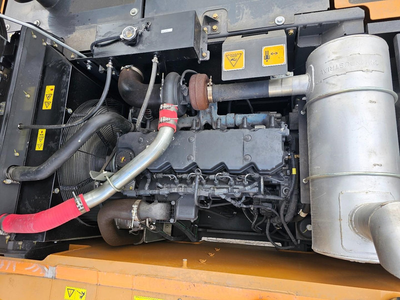 Crawler excavator Case CX220C: picture 11