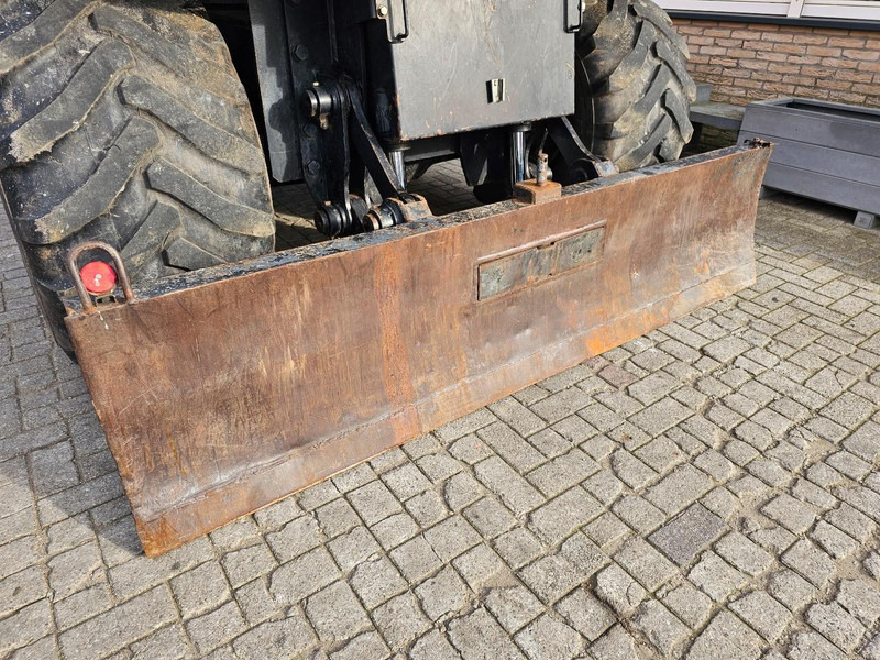 Wheel excavator Hitachi ZAXIS 130 W: picture 17