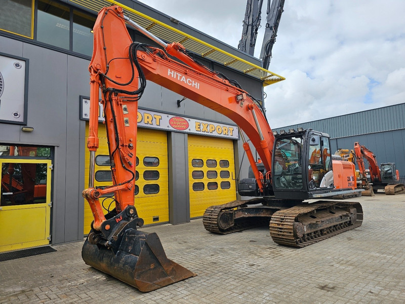 Hitachi ZX210LC-5B - Crawler excavator: picture 2 Hitachi ZX210LC-5B - Crawler excavator: picture 2