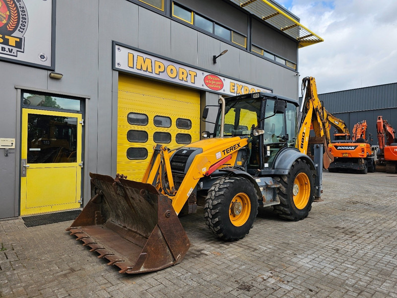 Terex 880SX - Backhoe loader: picture 2 Terex 880SX - Backhoe loader: picture 2