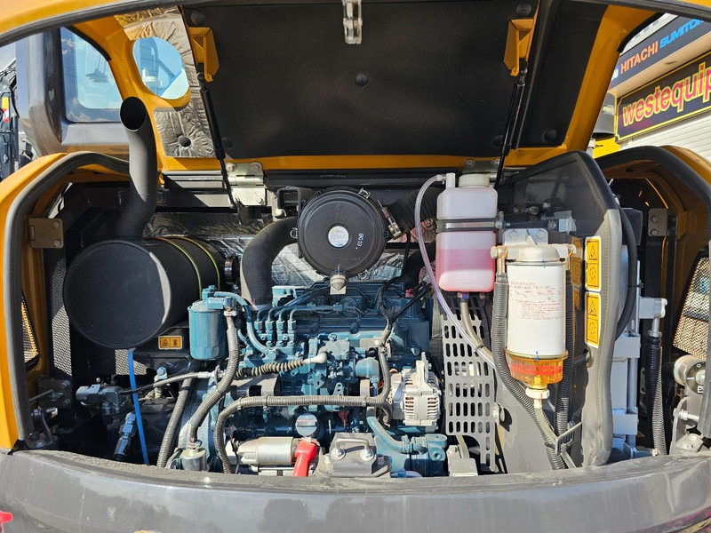 Mini excavator XCMG XE60GA: picture 11