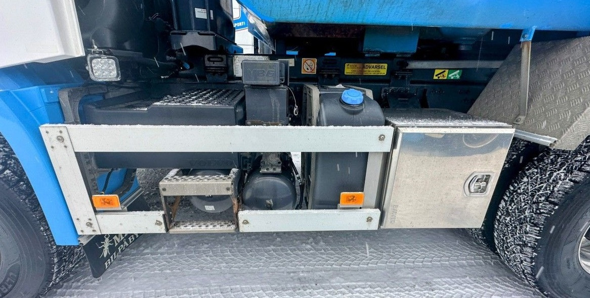 VOLVO FH16 540 / 6x4 / Retarder on lease VOLVO FH16 540 / 6x4 / Retarder: picture 8