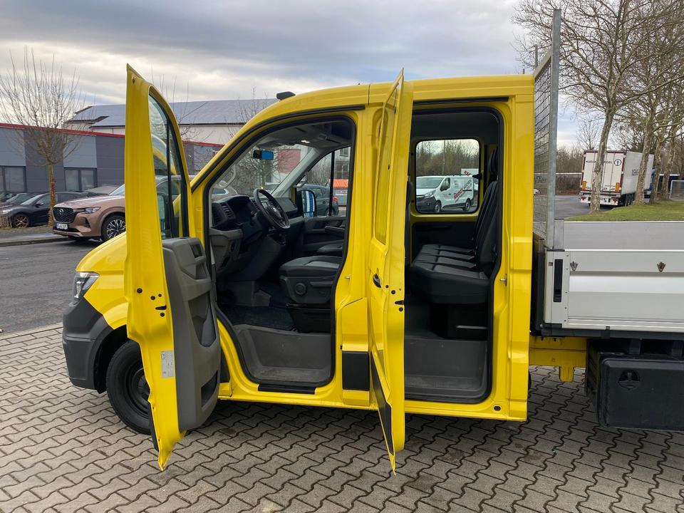 Interior photo 2: Flatbed van, Combi van MAN TGE 3.140 Doka Pritsche Lang *STANDHZG* AHK*HECKANTRIEB*1.HAND*INKL.19% MWST*SOFORT!*