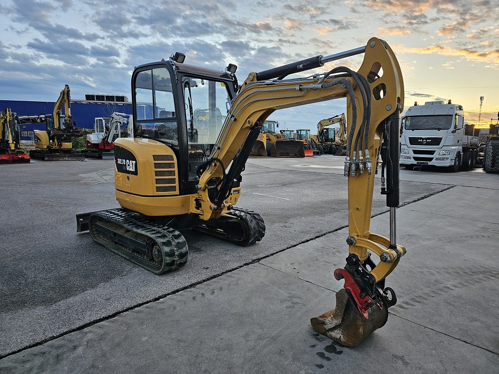 CATERPILLAR 302.7DCR - Mini excavator: picture 5 CATERPILLAR 302.7DCR - Mini excavator: picture 5