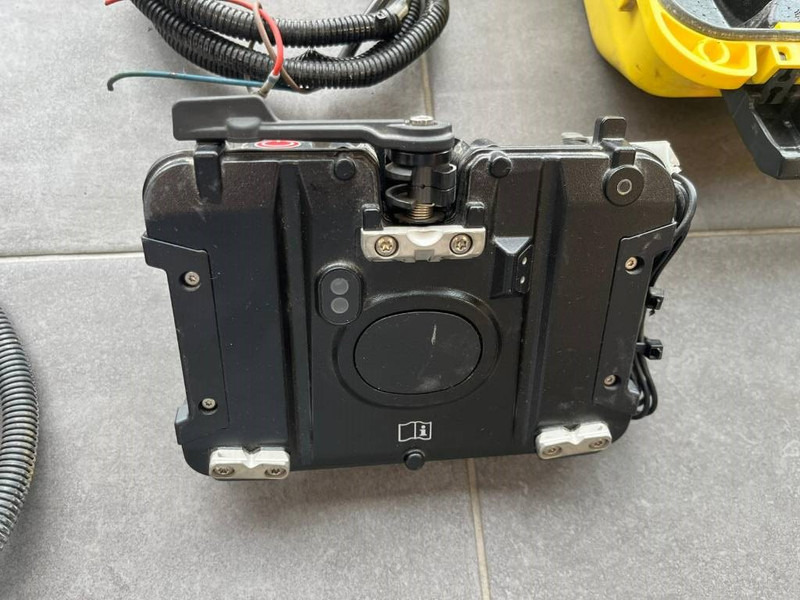 Leica iCON80 & MCP80 - Construction machinery: picture 5 Leica iCON80 & MCP80 - Construction machinery: picture 5