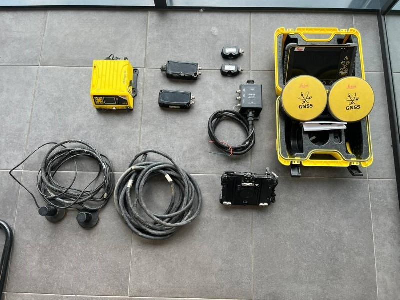 Leica iCON80 & MCP80 - Construction machinery: picture 1 Leica iCON80 & MCP80 - Construction machinery: picture 1
