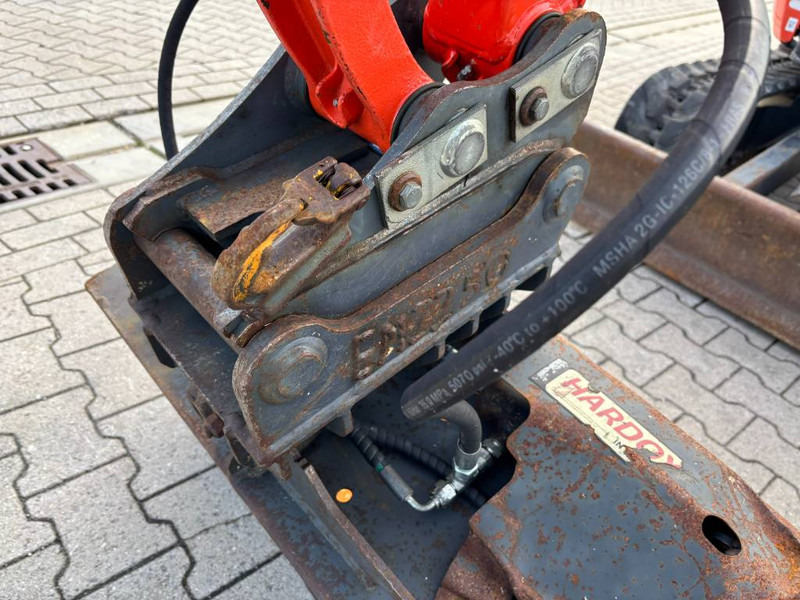 Mini excavator Kubota KX 027-4: picture 8