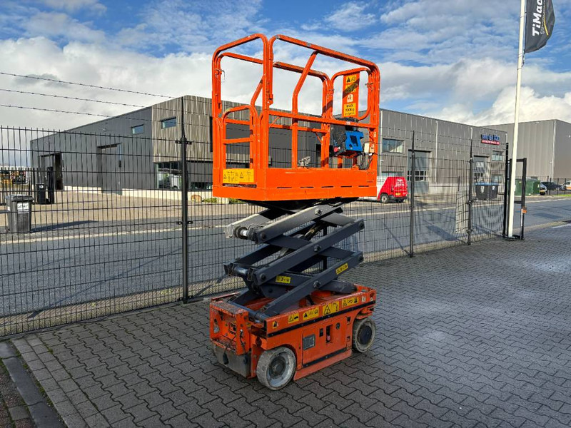 Yamei MS1330 - Scissor lift: picture 3 Yamei MS1330 - Scissor lift: picture 3