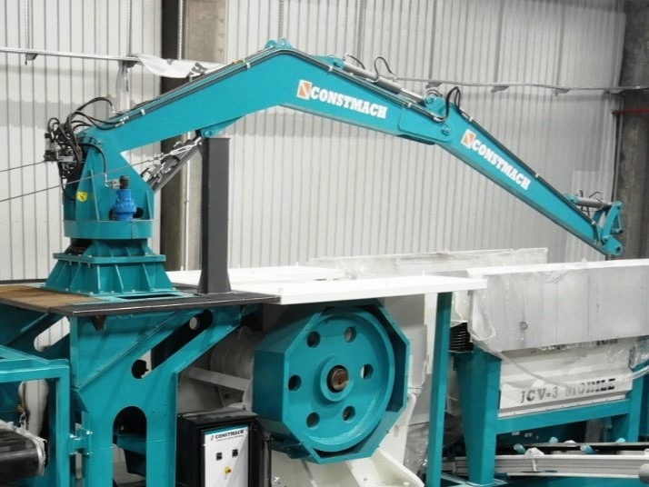 CONSTMACH Hydraulischer Abbruchhammer – Maximale Schlagkraft für Harte Abbrucharbeiten - Crusher: picture 4 CONSTMACH Hydraulischer Abbruchhammer – Maximale Schlagkraft für Harte Abbrucharbeiten - Crusher: picture 4
