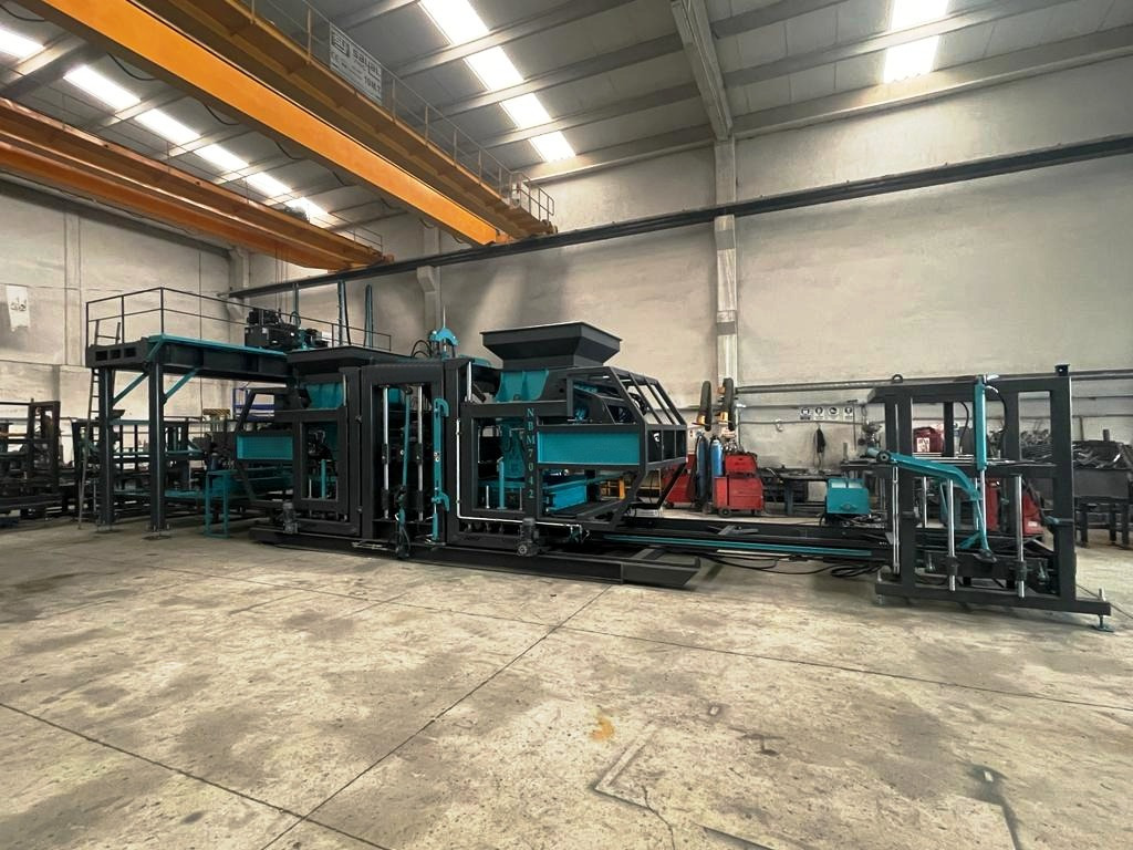 Constmach BS-42 Briquette Making Machine (Concrete Block Making Machine) - Block making machine: picture 3 Constmach BS-42 Briquette Making Machine (Concrete Block Making Machine) - Block making machine: picture 3