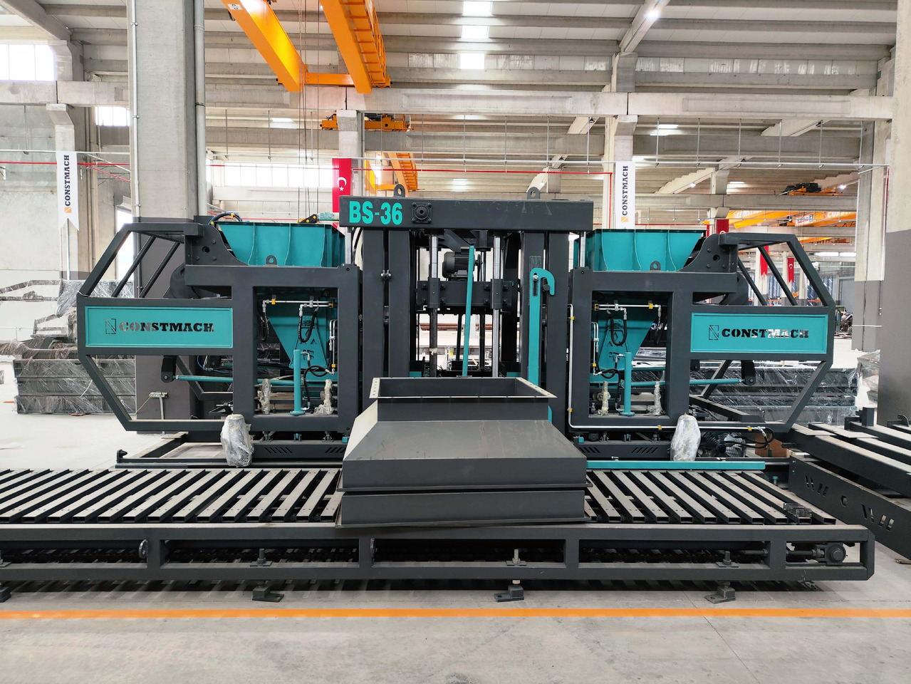 Constmach BS-42 Briquette Making Machine (Concrete Block Making Machine) - Block making machine: picture 4 Constmach BS-42 Briquette Making Machine (Concrete Block Making Machine) - Block making machine: picture 4