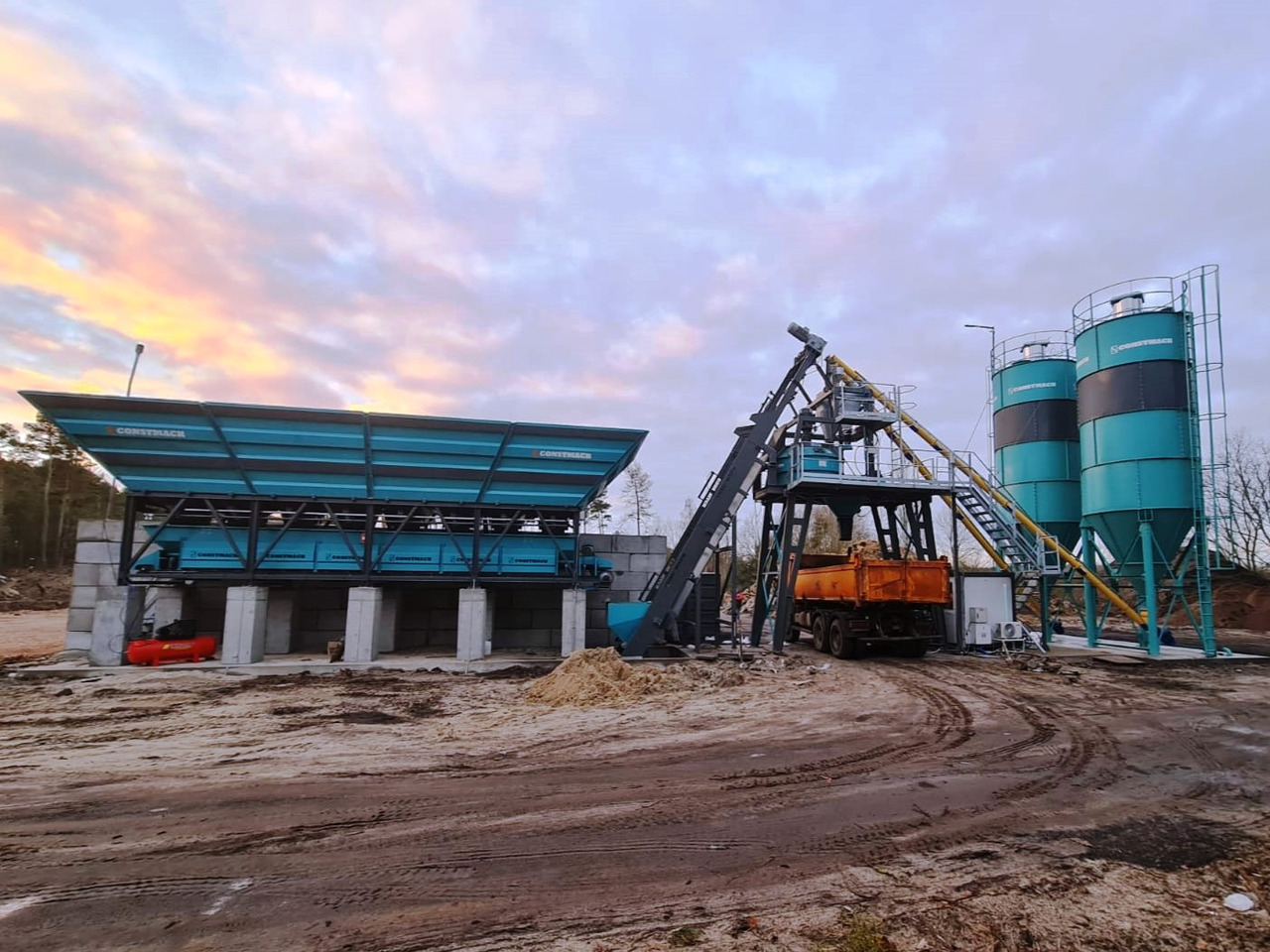 Constmach Centrale à Béton Compacte de 60 m³/h - Concrete plant: picture 2 Constmach Centrale à Béton Compacte de 60 m³/h - Concrete plant: picture 2