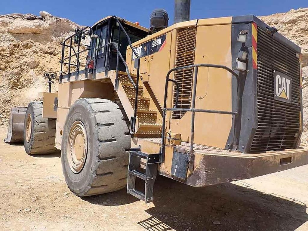 Wheel loader CAT 988K: picture 8