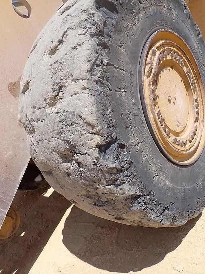 Wheel loader CAT 988K: picture 25