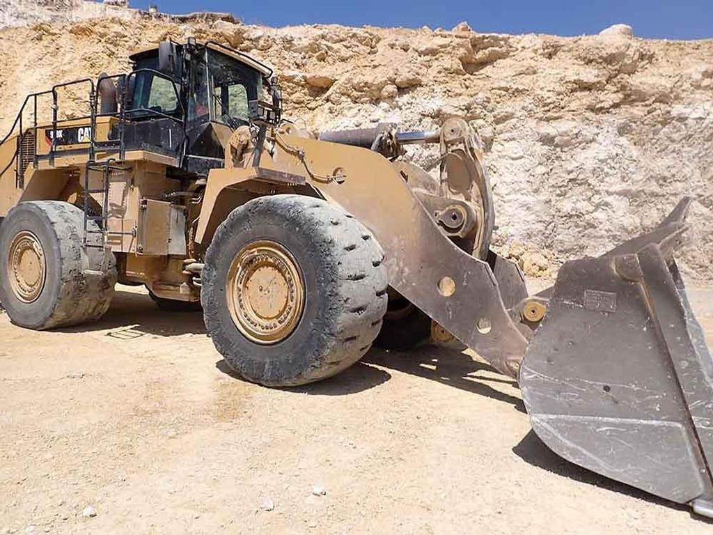 Wheel loader CAT 988K: picture 12