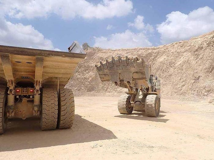 Wheel loader CAT 988K: picture 43