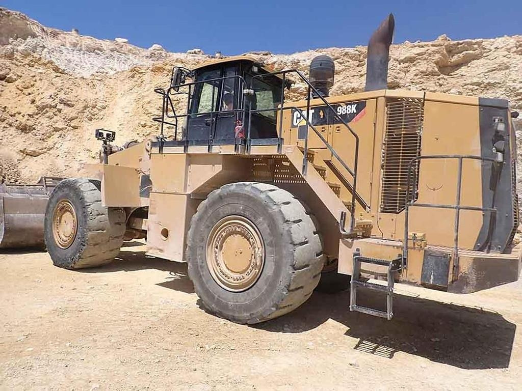Wheel loader CAT 988K: picture 6