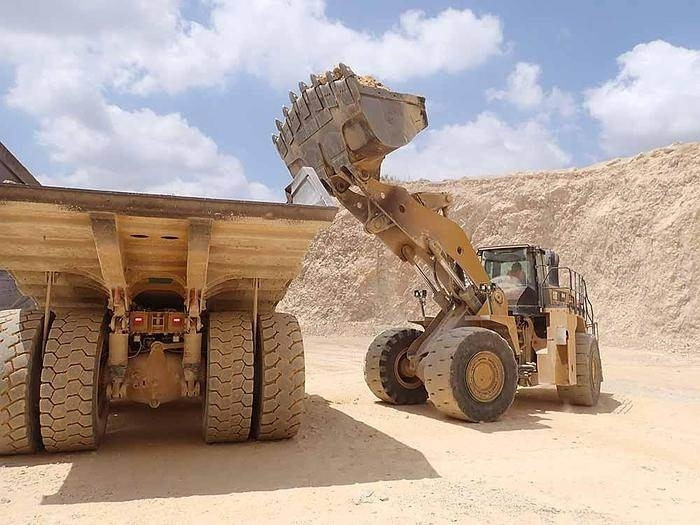 Wheel loader CAT 988K: picture 44