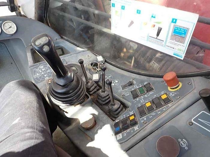 Drilling rig Sandvik DX800: picture 21