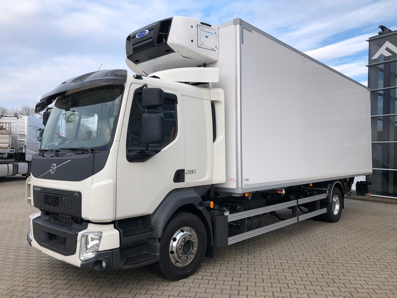 Volvo FL16.280 VollLuft*LBW *Carrier Supra850*a.Miete - Refrigerator truck: picture 2 Volvo FL16.280 VollLuft*LBW *Carrier Supra850*a.Miete - Refrigerator truck: picture 2
