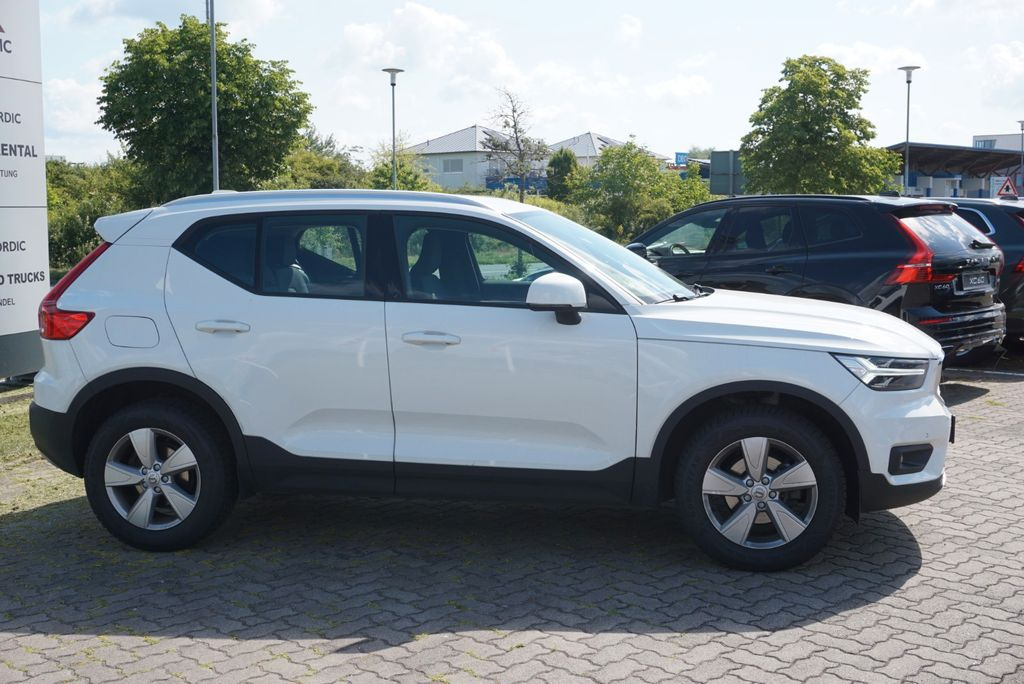 Volvo XC 40 T3 Momentum Pro 2WD - SUV: picture 2 Volvo XC 40 T3 Momentum Pro 2WD - SUV: picture 2