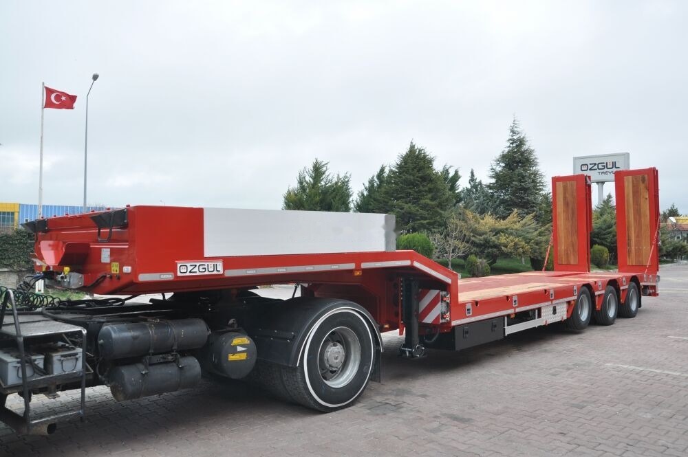 Özgül 3 AXE LOWBED SEMI TRAILER - Low loader semi-trailer: picture 1 Özgül 3 AXE LOWBED SEMI TRAILER - Low loader semi-trailer: picture 1