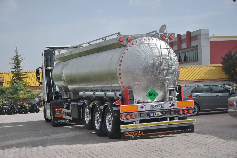Özgül CHROME TANKER - Tank semi-trailer: picture 3 Özgül CHROME TANKER - Tank semi-trailer: picture 3