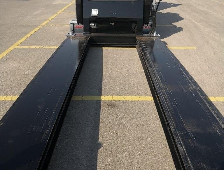 Özgül LOW LOADER LOVBED - Low loader semi-trailer: picture 4 Özgül LOW LOADER LOVBED - Low loader semi-trailer: picture 4