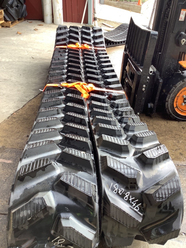 JOHN DEERE - Orugas de goma GTW TankTuff para agricultura - Track for Tracked tractor: picture 2 JOHN DEERE - Orugas de goma GTW TankTuff para agricultura - Track for Tracked tractor: picture 2