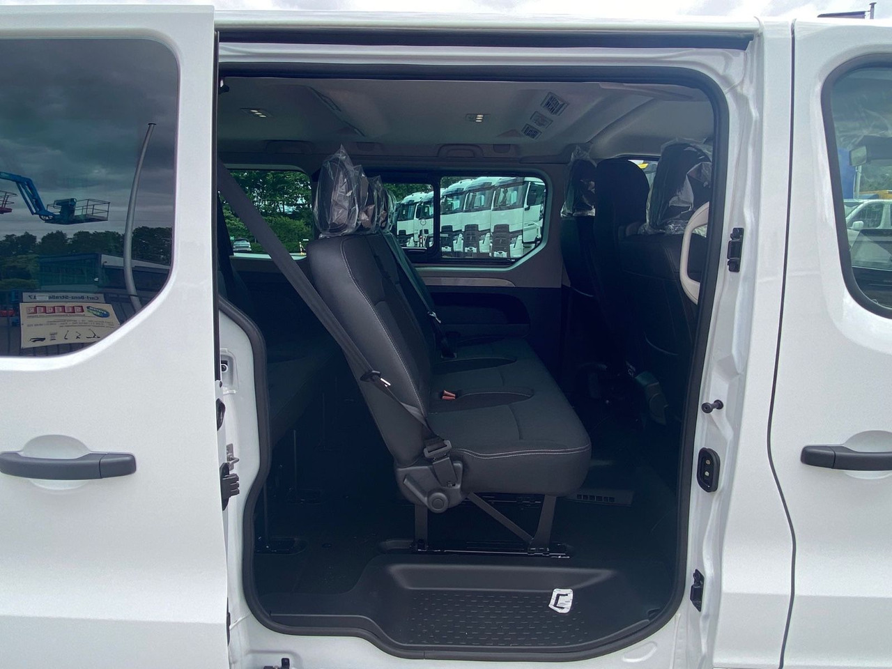 Minibus, Passenger van Renault TRAFIC 9-Sitzer L2H1: picture 6 Minibus, Passenger van Renault TRAFIC 9-Sitzer L2H1: picture 6